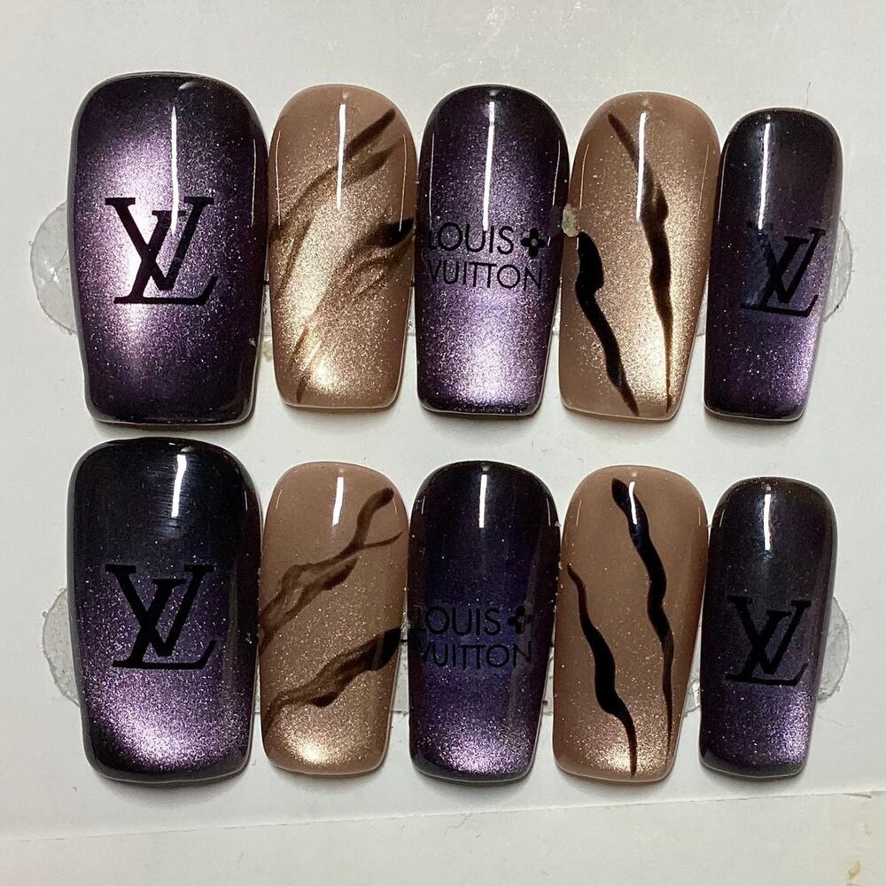 Gorgeous Luxe Violet & Golden Cat Eye Square Handmade Press on Nail Medium